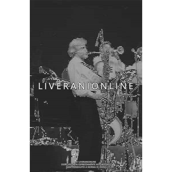 NEG-RETROSPETTIVA GERRY MULLIGAN JAZZ NELLA FOTO GERRY MULLIGAN A TORINO NELL\'ANNO 1982 AG ALDO LIVERANI SAS