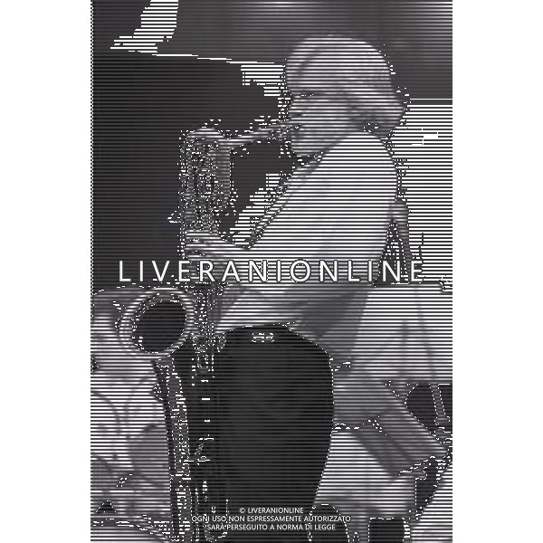 NEG-RETROSPETTIVA GERRY MULLIGAN JAZZ NELLA FOTO GERRY MULLIGAN A TORINO NELL\'ANNO 1982 AG ALDO LIVERANI SAS