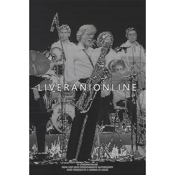 NEG-RETROSPETTIVA GERRY MULLIGAN JAZZ NELLA FOTO GERRY MULLIGAN A TORINO NELL\'ANNO 1982 AG ALDO LIVERANI SAS