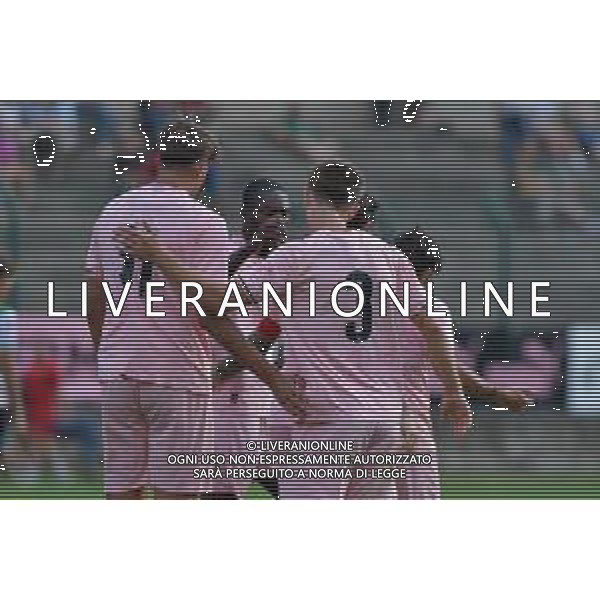 Chatillon (Ao) 20.07.2025 Stadio Brunod @Manuela Viganti /Ag. Aldo Liverani sas Amichevole Pre Campionato Serie B Palermo Fc vs Fc Paradiso Stagione2025/2026 Nella foto: esultanza palermo