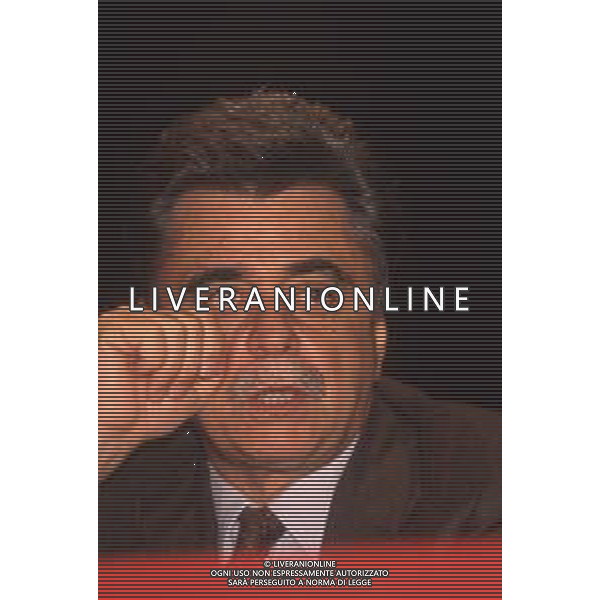 DIAP-RETROSPETTIVA ACHILLE OCCHETTO POLITICO NELLA FOTO ACHILLE OCCHETTO AL CONGRESSO DEL PARTITO COMUNISTA ITALIANO A BOLOGNA IL GIORNO 07-03-1990 AG ALDO LIVERANI SAS