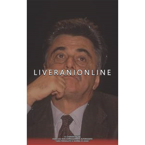 DIAP-RETROSPETTIVA ACHILLE OCCHETTO POLITICO NELLA FOTO ACHILLE OCCHETTO AL CONGRESSO DEL PARTITO COMUNISTA ITALIANO A BOLOGNA IL GIORNO 07-03-1990 AG ALDO LIVERANI SAS