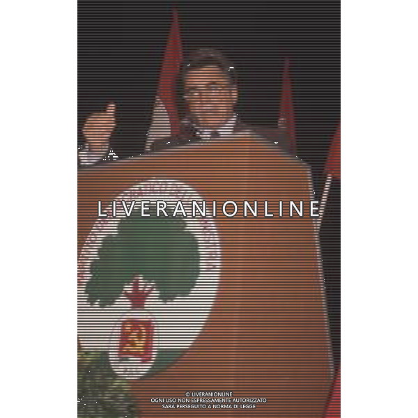 DIAP-RETROSPETTIVA ACHILLE OCCHETTO POLITICO NELLA FOTO ACHILLE OCCHETTO AL CONGRESSO DEL PARTITO COMUNISTA ITALIANO A BOLOGNA IL GIORNO 07-03-1990 AG ALDO LIVERANI SAS