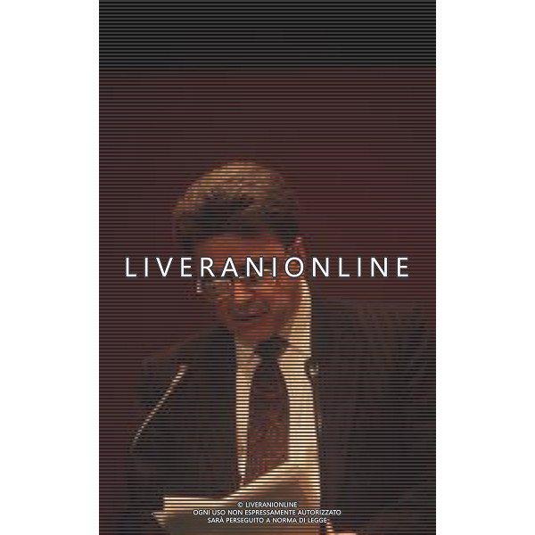 DIAP-RETROSPETTIVA ACHILLE OCCHETTO POLITICO NELLA FOTO ACHILLE OCCHETTO AL CONGRESSO DEL PARTITO COMUNISTA ITALIANO A BOLOGNA IL GIORNO 07-03-1990 AG ALDO LIVERANI SAS