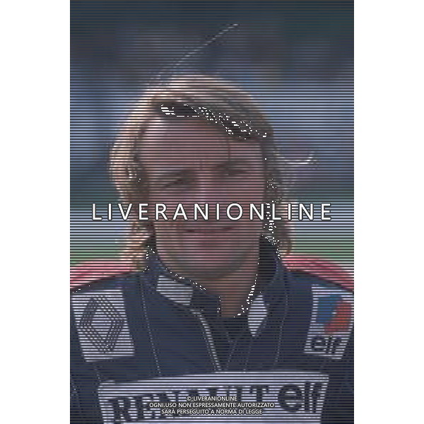 DIAP-RETROSPETTIVA RENE\' ARNOUX PILOTA F1 NELLA FOTO RENE\' ARNOUX NELL\'ANNO 1983 AG ALDO LIVERANI SAS