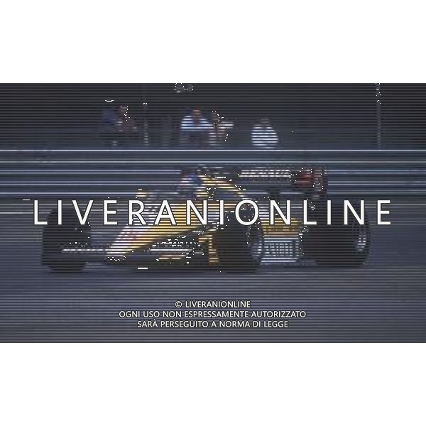 DIAP-RETROSPETTIVA PATRICK TAMBAY PILOTA F1 NELLA FOTO PATRICK TAMBAY NELL\'ANNO 1984 AG ALDO LIVERANI SAS