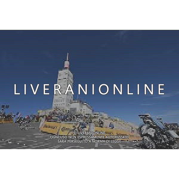 22-07-2025 Tour De France; Tappa 16 Montpellier - Le Mont Ventoux; 2025, Ef Education - Easypost; 2025, Soudal - Quick Step; 2025, Bahrain - Victorious; Healy, Ben; Paret Peintre, Valentin; Buitrago Sanchez, Santiago; Le Mont Ventoux; ©SIROTTI - AGENZIA ALDO LIVERANI SAS