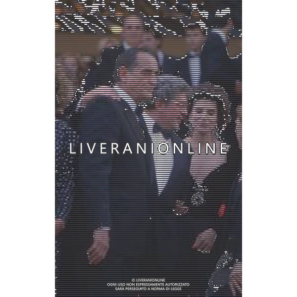 DIAP-RETROSPETTIVA VITTORIO GASSMAN ATTORE NELLA FOTO VITTORIO GASSMAN A CANNES NELL\'ANNO 1987 CON ETTORE SCOLA E FANNY ARDANT AG ALDO LIVERANI SAS
