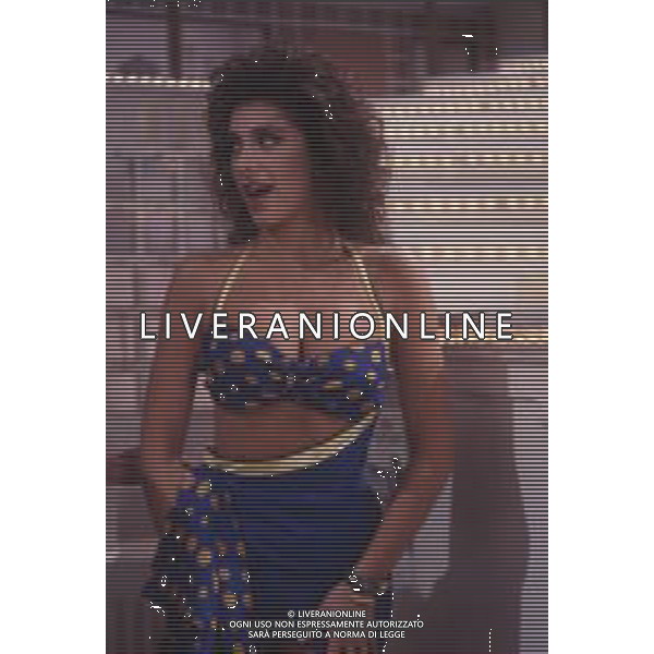 DIAP-RETROSPETTIVA SABRINA SALERNO CANTANE E ATTRICE NELLA FOTO SABRINA SALERNO NELLA TRASMISSIONE “GRAND HOTEL“ NELL\'ANNO 1983 AG ALDO LIVERANI SAS