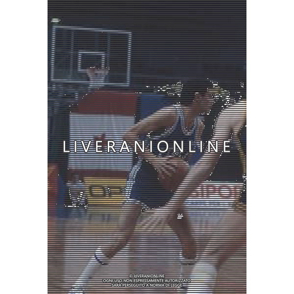 DIAP-RETROSPETTIVA ROBERTO BRUNAMONTI BASKET NELLA FOTO ROBERTO BRUNAMONTI CON LA MAGLIA DELLA NAZIONALE ITALIANA AG ALDO LIVERANI SAS