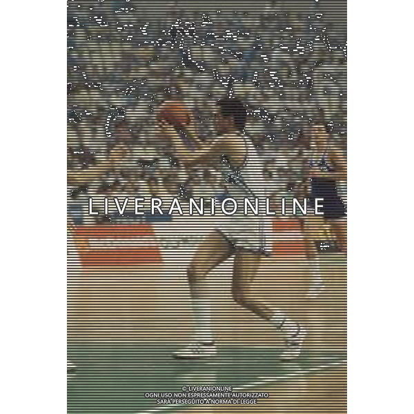 DIAP-RETROSPETTIVA ROBERTO BRUNAMONTI BASKET NELLA FOTO ROBERTO BRUNAMONTI CON LA MAGLIA DELLA NAZIONALE ITALIANA AG ALDO LIVERANI SAS