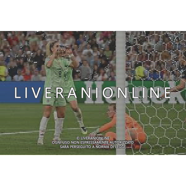 TVRG Inghilterra vs Italia nella foto delusione Emma Severini (Italia) dopo occasione da gol fallita sull\'1 a 0 Italia Ginevra (SVI) 22-07-2025 Stadio di Ginevra Inghilterra vs Italia Semifinale Campionati Europei femminili UEFA Euro 2025 foto Roberto Garavaglia/Agenzia Aldo Liverani sas