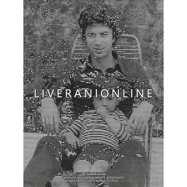 RETROSPETTIVA DON BACKY PSEUDONIMO DI ALDO CAPONI CANTAUTORE ATTORE E SCRITTORE  NELLA FOTO DON BACKY CON IL FIGLIO EMILIANO AG ALDO LIVERANI SAS 