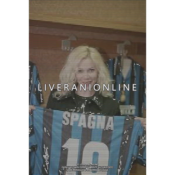 NEG COL-RETROSPETTIVA IVANA SPAGNA CANTANTE NELLA FOTO IVANA SPAGNA ALLO STADIO GIUSEPPE MEAZZA DI MILANO IL GIORNO 26-03-1998 FOTO ENRICO LIVERANI-AG ALDO LIVERANI SAS