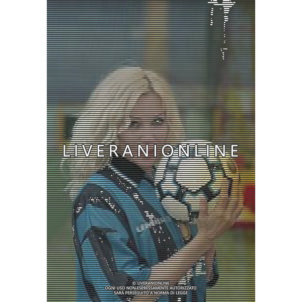 NEG COL-RETROSPETTIVA IVANA SPAGNA CANTANTE NELLA FOTO IVANA SPAGNA ALLO STADIO GIUSEPPE MEAZZA DI MILANO IL GIORNO 26-03-1998 FOTO ENRICO LIVERANI-AG ALDO LIVERANI SAS