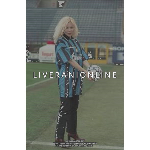 NEG COL-RETROSPETTIVA IVANA SPAGNA CANTANTE NELLA FOTO IVANA SPAGNA ALLO STADIO GIUSEPPE MEAZZA DI MILANO IL GIORNO 26-03-1998 FOTO ENRICO LIVERANI-AG ALDO LIVERANI SAS