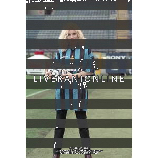 NEG COL-RETROSPETTIVA IVANA SPAGNA CANTANTE NELLA FOTO IVANA SPAGNA ALLO STADIO GIUSEPPE MEAZZA DI MILANO IL GIORNO 26-03-1998 FOTO ENRICO LIVERANI-AG ALDO LIVERANI SAS
