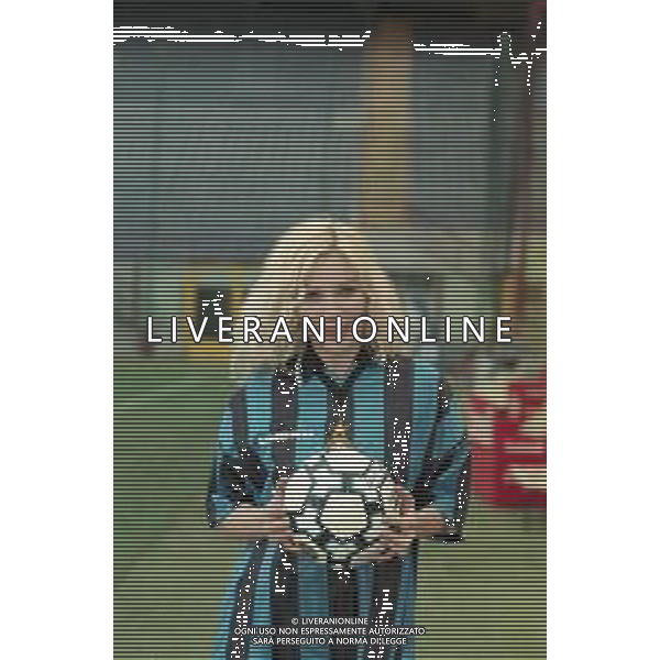 NEG COL-RETROSPETTIVA IVANA SPAGNA CANTANTE NELLA FOTO IVANA SPAGNA ALLO STADIO GIUSEPPE MEAZZA DI MILANO IL GIORNO 26-03-1998 FOTO ENRICO LIVERANI-AG ALDO LIVERANI SAS