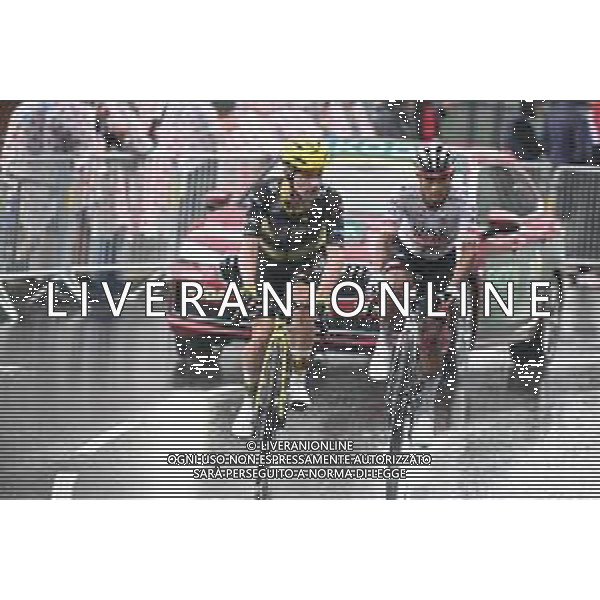 25-07-2025 Tour De France; Tappa 19 Albertville - La Plagne; 2025, Visma - Lease A Bike; 2025, Uae Team Emirates - Xrg; Campenaerts, Victor; Henao, Sergio; La Plagne; ©SIROTTI - AGENZIA ALDO LIVERANI SAS