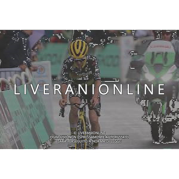 25-07-2025 Tour De France; Tappa 19 Albertville - La Plagne; 2025, Visma - Lease A Bike; Yates, Simon; La Plagne; ©SIROTTI - AGENZIA ALDO LIVERANI SAS