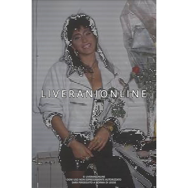 DIAP-RETROSPETTIVA SABRINA SALERNO CANTANTE E ATTRICE NELLA FOTO SABRINA SALERNO NELL\'ANNO 1989 AG ALDO LIVERANI SAS