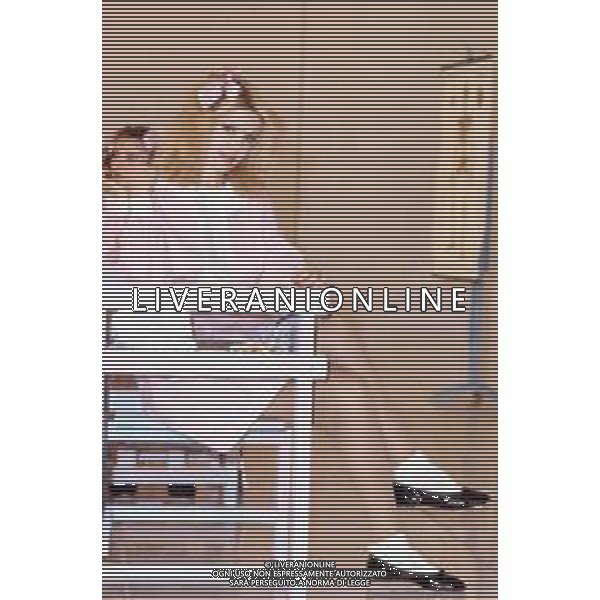 DIAP-RETROSPETTIVA BEATRICE CORI RESENTATRICE TELEVISIVA NELLA FOTO BEATRICE CORI A ROMA NELL\'ANNO 1982 FOTO EDGARDO DELLA SCORCIOSA-AG ALDO LIVERANI SAS