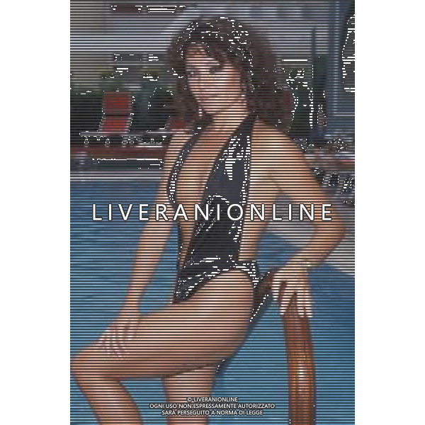DIAP-RETROSPETTIVA ADRIANA RUSSO CANTANTE E ATTRICE NELLA FOTO ADRIANA RUSSO NELL\'ANNO 1986 AG ALDO LIVERANI SAS