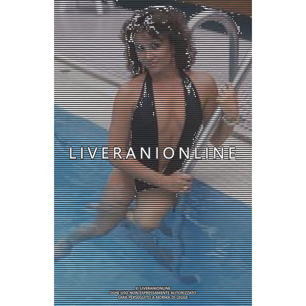 DIAP-RETROSPETTIVA ADRIANA RUSSO CANTANTE E ATTRICE NELLA FOTO ADRIANA RUSSO NELL\'ANNO 1986 AG ALDO LIVERANI SAS