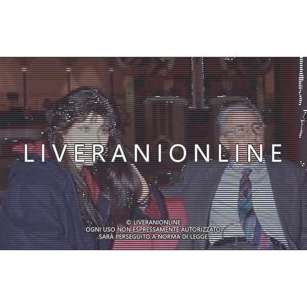 DIAP-RETROSPETTIVA CLAUDIA MORI ATTRICE E CANTANTE NELLA FOTO CLAUDIA MORI CON PINO CARUSO NEL PROGRAMMA TELEVISIVO “ DUDU DUDU\' “ NELL\'ANNO 1990 AG ALDO LIVERANI SAS
