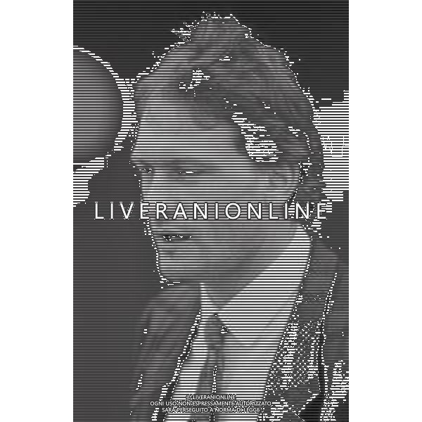 NEG-RETROSPETTIVA PREBEN LARSEN ELKJAER CALCIATORE NELLA FOTO PREBEN LARSEN ELKJAER A VERONA IN FAMIGLIA IL GIORNO 07-01-1988 AG ALDO LIVERANI SAS