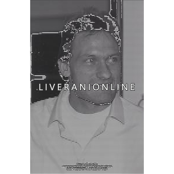 NEG-RETROSPETTIVA PREBEN LARSEN ELKJAER CALCIATORE NELLA FOTO PREBEN LARSEN ELKJAER A VERONA IN FAMIGLIA IL GIORNO 07-01-1988 AG ALDO LIVERANI SAS
