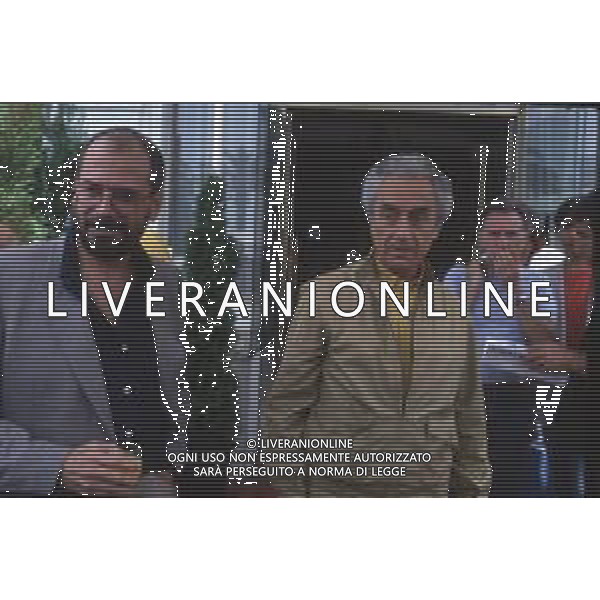 DIAP-RETROSPETTIVA MICHELANGELO ANTONIONI REGISTA NELLA FOTO MICHELANGELO ANTONIONI CON TOMAS MILLIAN A VENEZIA NELL\'ANNO 1982 AG ALDO LIVERANI SAS
