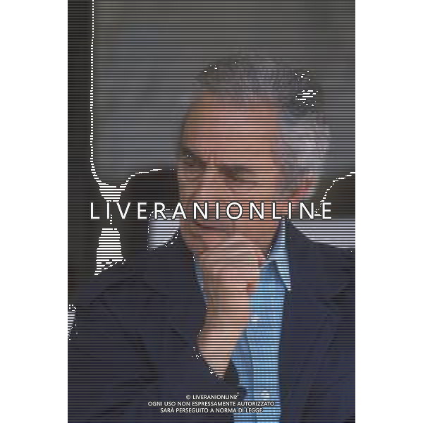 DIAP-RETROSPETTIVA MICHELANGELO ANTONIONI REGISTA NELLA FOTO MICHELANGELO ANTONIONI A CANNES NELL\'ANNO 1982 AG ALDO LIVERANI SAS
