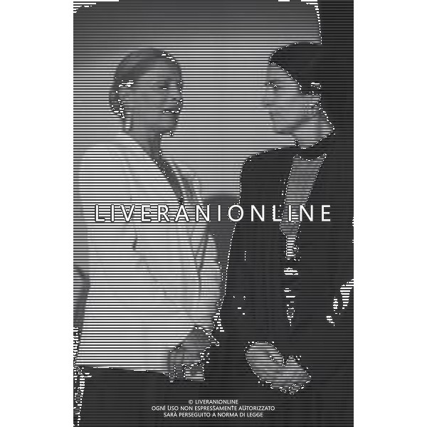 NEG-RETROSPETTIVA VIRNA LISI ATTRICE NELLA FOTO VIRNA LISI CON IRENE PAPAS A VENEZIA NELL\'ANNO 1987 AG ALDO LIVERANI SAS