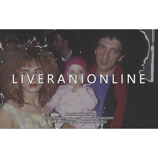 DIAP-RETROSPETTIVA EUGENIO BENNATO CANTANTE NELLA FOTO EUGENIO BENNATO CON LA FAMIGLIA AL FESTIVAL DI SANREMO NELL\'ANNO 1990 AG ALDO LIVERANI SAS