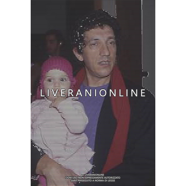 DIAP-RETROSPETTIVA EUGENIO BENNATO CANTANTE NELLA FOTO EUGENIO BENNATO CON LA FAMIGLIA AL FESTIVAL DI SANREMO NELL\'ANNO 1990 AG ALDO LIVERANI SAS