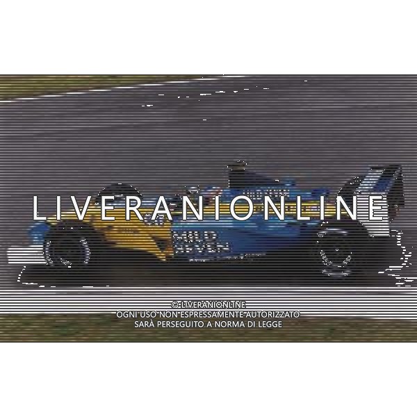 ST-RETROSPETTIVA JARNO TRULLI PILOTA F1 NELLA FOTO JARNO TRULLI PILOTA F1 RENAULT NELL\'ANNO 2001 AG CONTROLUCE-AG ALDO LIVERANI SAS