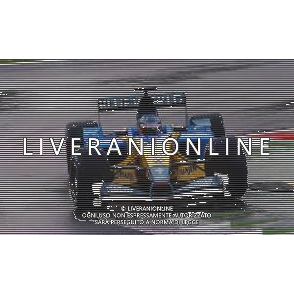 ST-RETROSPETTIVA JARNO TRULLI PILOTA F1 NELLA FOTO JARNO TRULLI PILOTA F1 RENAULT NELL\'ANNO 2001 AG CONTROLUCE-AG ALDO LIVERANI SAS