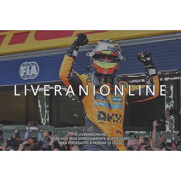 Race winner Oscar Piastri (AUS) McLaren celebrates in parc ferme. 27.07.2025. Formula 1 World Championship, Rd 13, Belgian Grand Prix, Spa Francorchamps, Belgium, Race Day. - www.xpbimages.com, EMail: requests@xpbimages.com © Copyright: Batchelor / XPB Images ONLY ITALY-AG ALDO LIVERANI SAS