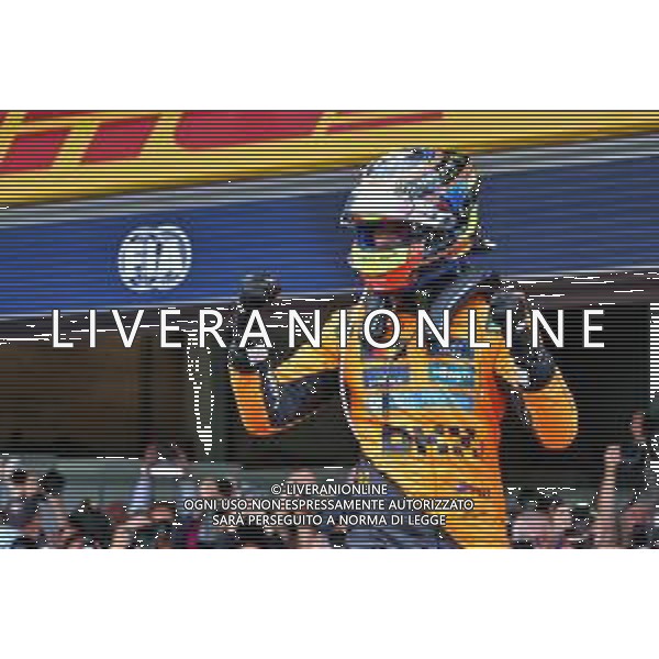 Race winner Oscar Piastri (AUS) McLaren celebrates in parc ferme. 27.07.2025. Formula 1 World Championship, Rd 13, Belgian Grand Prix, Spa Francorchamps, Belgium, Race Day. - www.xpbimages.com, EMail: requests@xpbimages.com © Copyright: Batchelor / XPB Images ONLY ITALY-AG ALDO LIVERANI SAS