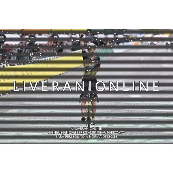 27-07-2025 Tour De France; Tappa 21 Mantes La Ville - Paris; 2025, Visma - Lease A Bike; Van Aert, Wout; Paris; ©SIROTTI - AGENZIA ALDO LIVERANI SAS