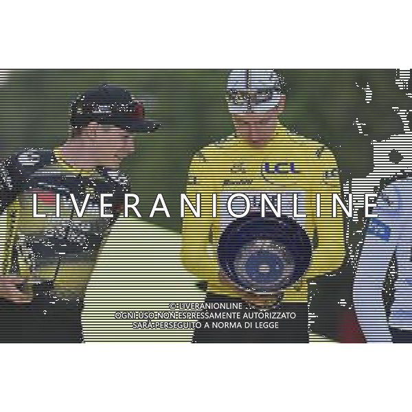 27-07-2025 Tour De France; Tappa 21 Mantes La Ville - Paris; 2025, Uae Team Emirates - Xrg; 2025, Visma - Lease A Bike; Pogacar, Tadej; Vingegaard, Jonas; Paris; ©SIROTTI - AGENZIA ALDO LIVERANI SAS