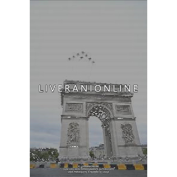 27-07-2025 Tour De France; Tappa 21 Mantes La Ville - Paris; Frecce, Tricolori; Paris - Arc De Triomphe; ©SIROTTI - AGENZIA ALDO LIVERANI SAS