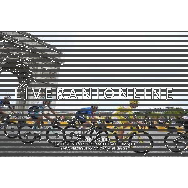 27-07-2025 Tour De France; Tappa 21 Mantes La Ville - Paris; 2025, Uae Team Emirates - Xrg; Pogacar, Tadej; Paris - Arc De Triomphe; ©SIROTTI - AGENZIA ALDO LIVERANI SAS