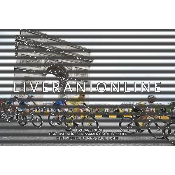 27-07-2025 Tour De France; Tappa 21 Mantes La Ville - Paris; 2025, Uae Team Emirates - Xrg; Pogacar, Tadej; Paris - Arc De Triomphe; ©SIROTTI - AGENZIA ALDO LIVERANI SAS