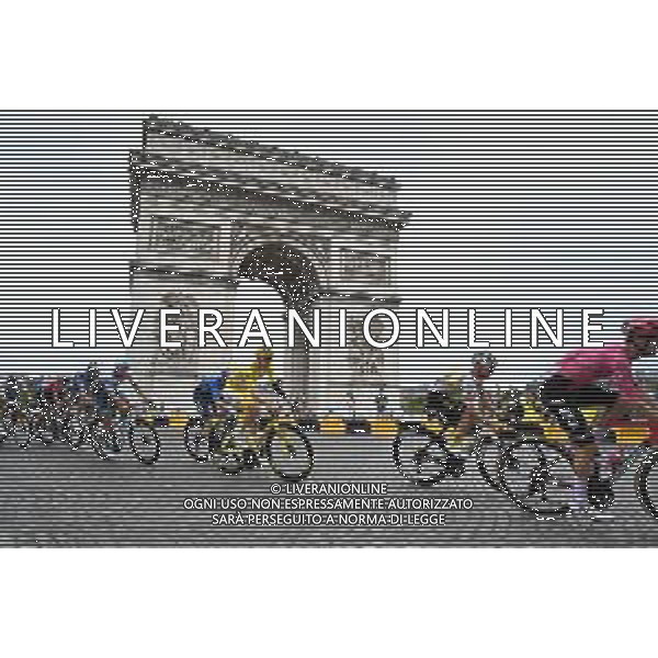 27-07-2025 Tour De France; Tappa 21 Mantes La Ville - Paris; 2025, Uae Team Emirates - Xrg; Pogacar, Tadej; Paris - Arc De Triomphe; ©SIROTTI - AGENZIA ALDO LIVERANI SAS