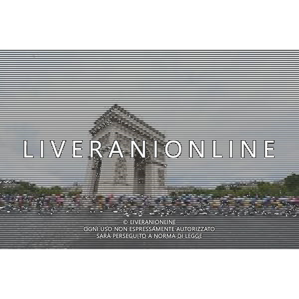 27-07-2025 Tour De France; Tappa 21 Mantes La Ville - Paris; Paris - Arc De Triomphe; ©SIROTTI - AGENZIA ALDO LIVERANI SAS