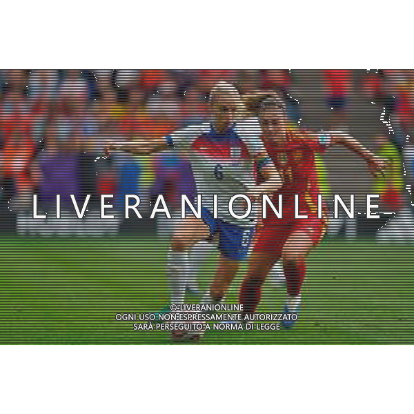 TVEM July 27, 2025 Basel, Switzerland - England vs Spain - Women\'s UEFA Euro 2025 Final match - St. Jakob-Park. In the pic: Leah Williamson of England in action against Alexia Putellas of Spain ©Federico Gaetano - AGENZIA ALDO LIVERANI SAS