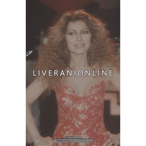 DIAP-RETROSPETTIVA ALIDA CHELLI ATTRICE NELLA FOTO ALIDA CHELLI NELLA TRASMISSIONE TELEVISIVA “METROPOLIS “ NELL\'ANNO 1985 FOTO EDGARDO DELLA SCORCIOSA-AG ALDO LIVERANI SAS