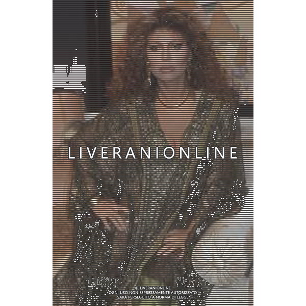 DIAP-RETROSPETTIVA ALIDA CHELLI ATTRICE NELLA FOTO ALIDA CHELLI NELLA TRASMISSIONE TELEVISIVA “METROPOLIS “ NELL\'ANNO 1985 FOTO EDGARDO DELLA SCORCIOSA-AG ALDO LIVERANI SAS